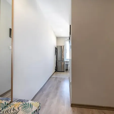 Sweet Apartment *